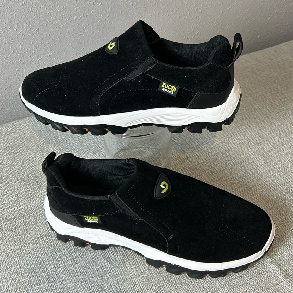 Zuodi Sport jet black slip ons Size 41/9